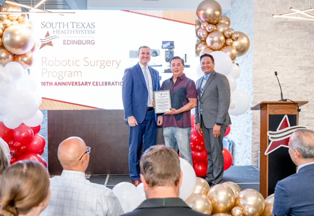 Juan Enriquez receiving his all-star award