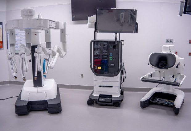 Da vinci 5 robotic surgery system